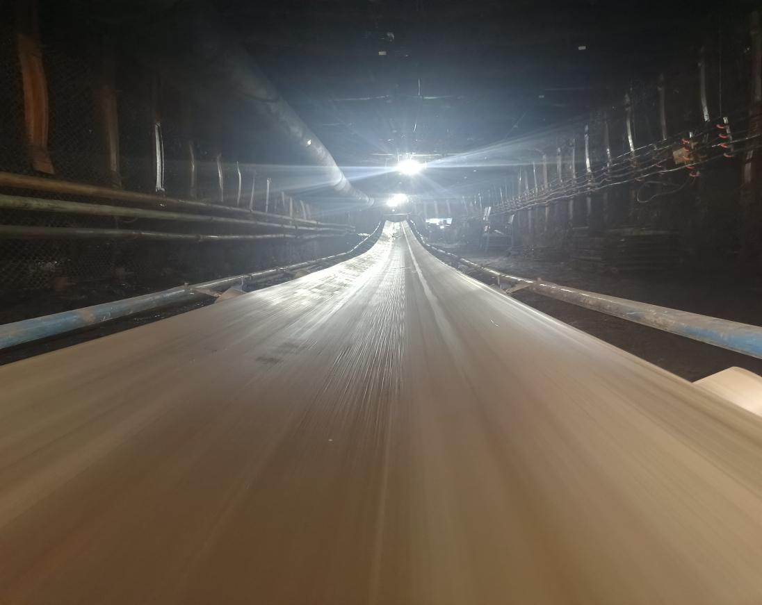 紅旗煤礦持續(xù)推進運輸系統優(yōu)化，全力助推礦井生產高效運轉1