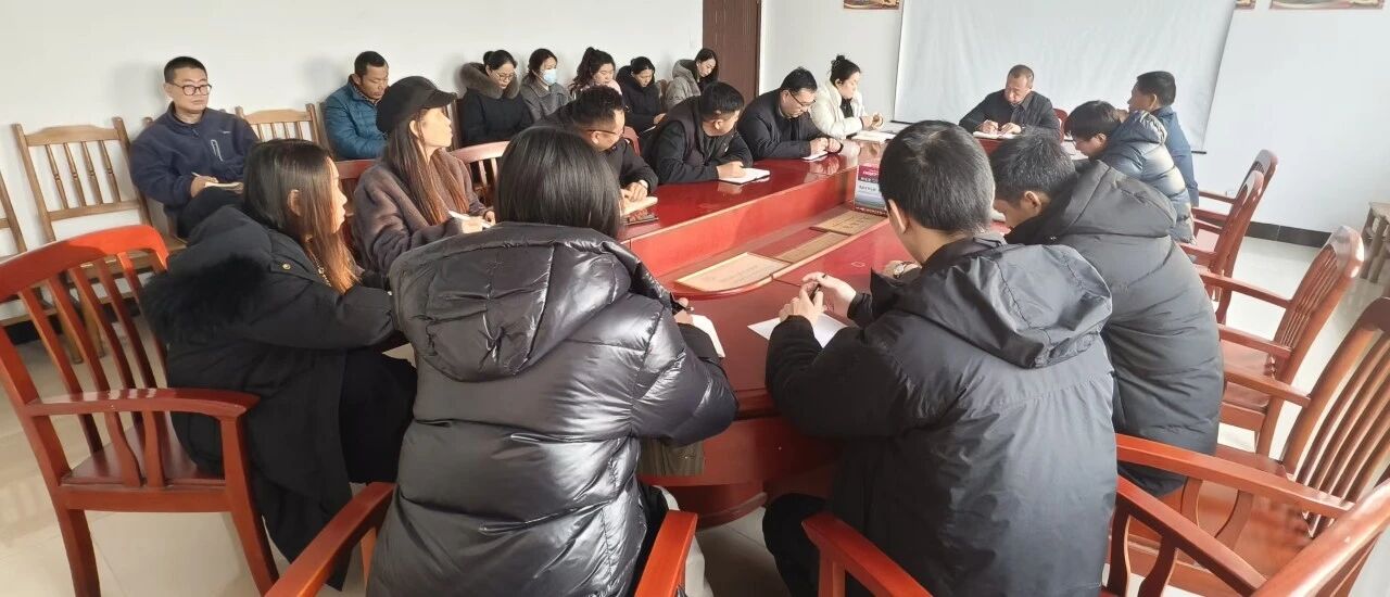 【貫徹落實】鹽業(yè)公司迅速傳達(dá)學(xué)習(xí)集團落實“五抓五樹”動員大會暨六屆三次“雙代會”精神